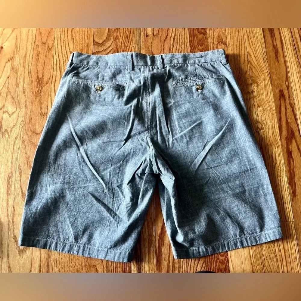 J. Crew Club Gray Chambray shorts size 34w and 10.5”L